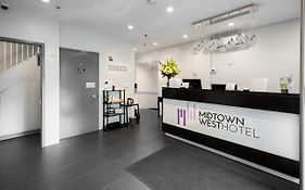 Midtown West Hotel 3*